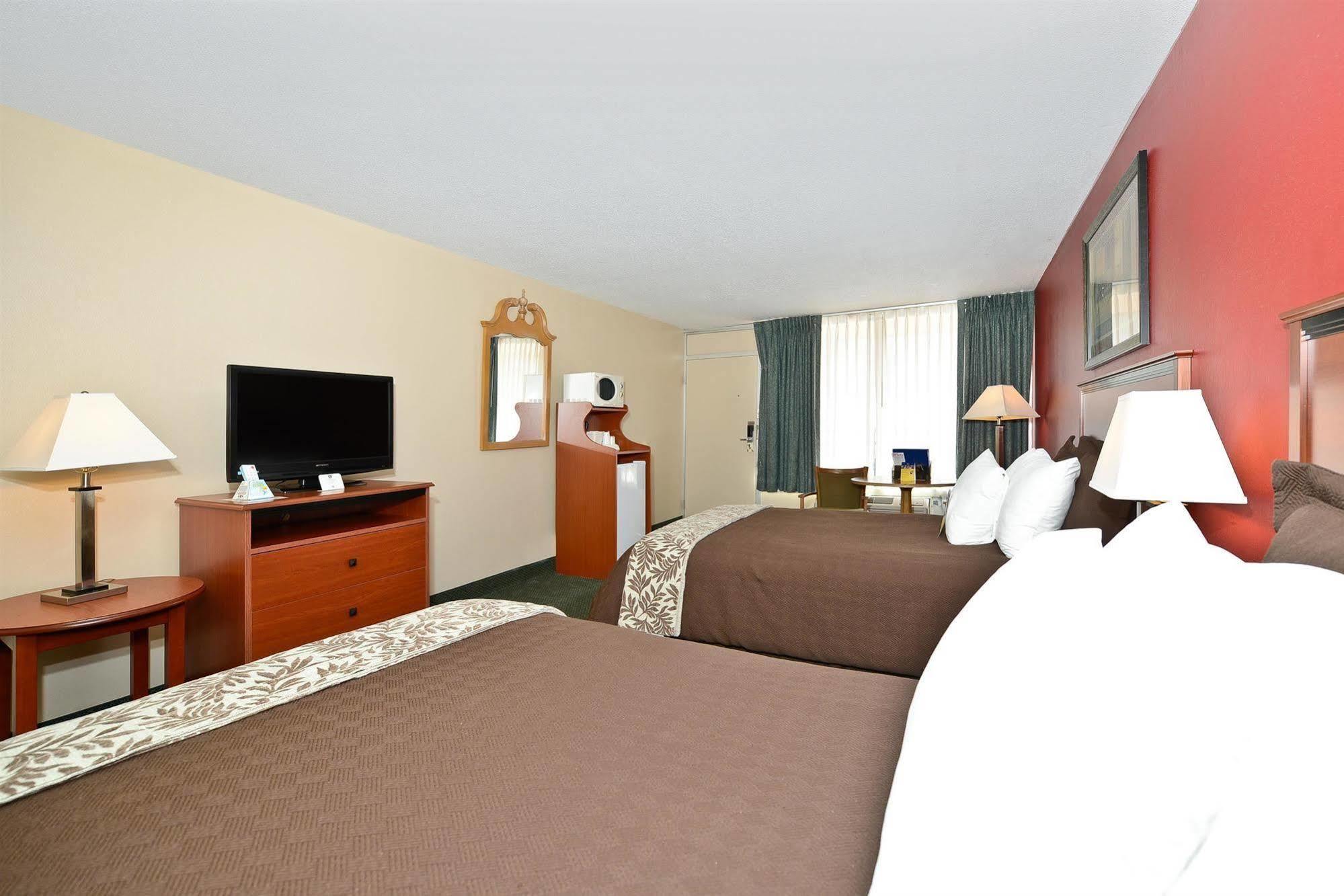 Magnuson Hotel Mountain View Covington Eksteriør billede